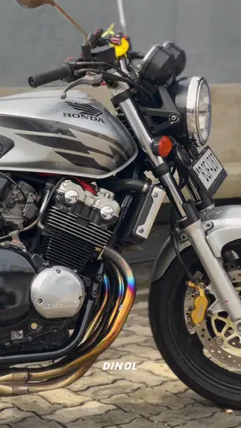 😼❤️‍🔥                                                    #srilankanhighcapacity #cb400sf #bjf_4287 #trending #srilankan_tik_tok🇱🇰 