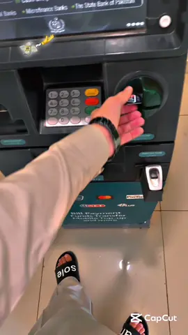 Paise ~ 🫠😬🤑 #Awaixoo #poshto #lines #poshtosadsound #pashtoviralsound #naturelover #foryoupage #foryou #paise #money 