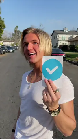 Replying to @Dijart X | Cutzman Magic Remote 🤔 #remote #magic #relatable #public #waitforit 