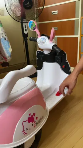 Hello kitty Motorbike, rechargeable with music and lights #motorbike #gift #kidsgift #fyp #fypシ゚viral 