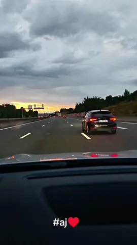 #aj♥️    فيك شيء غريب مقابلتوش من زمان  أصل القبول ده بتاع ربنا صوتك كلامك حضورك أمان خلصوا اللي زيك مفيش منهم هنا    #تصويري #habibi #france   #esseily_concert     @Esseily 