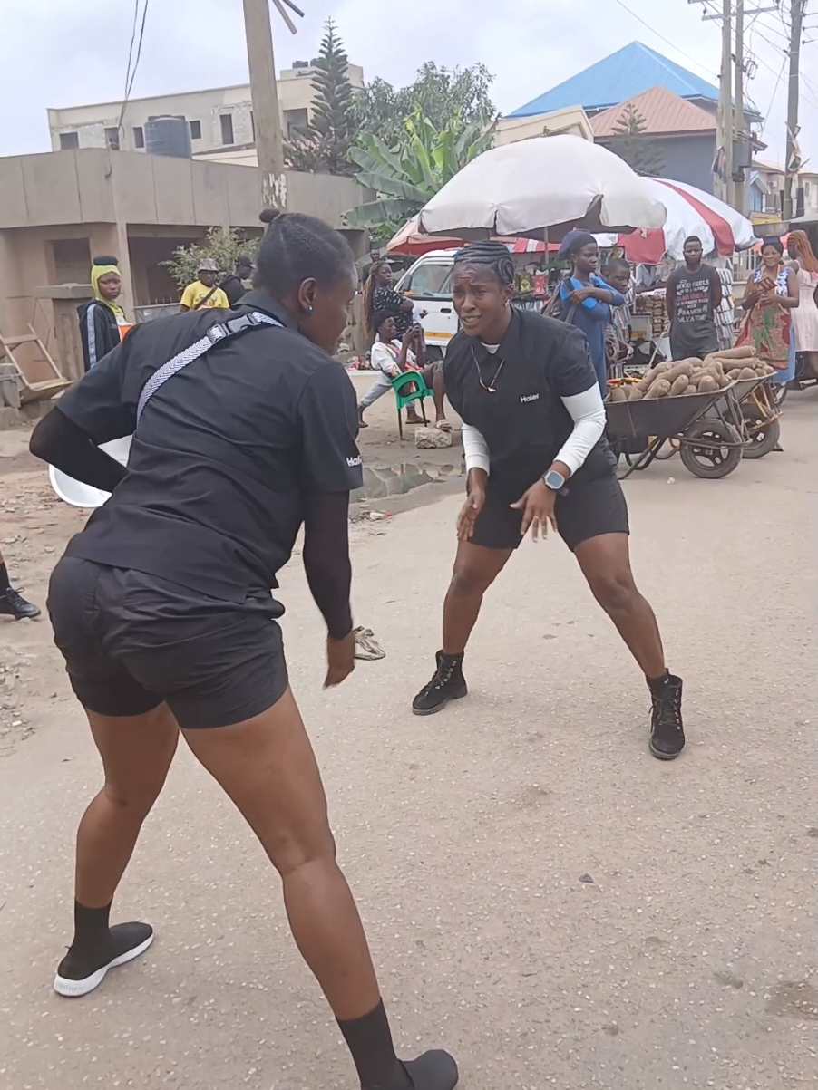 #brandpromodancers #eiish  #leadingpromodancersinghana #deeiishdancecrew #dance 