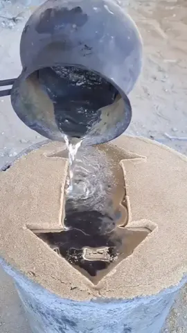 #satisfying #sandmentcrushing #automobile #cementart صهر المعادن صب