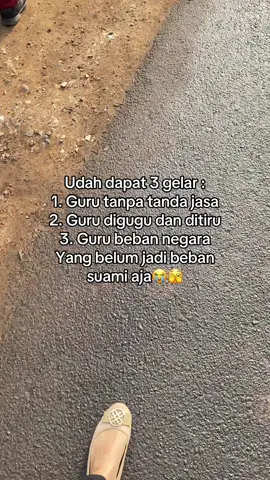 Tapi tenang bu guru ini mandiri kokkkkk☺️🫣 #guru #gurusd #guruhonorer 