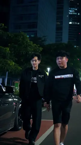 Cocok disebut 2 pemuda apa nih?