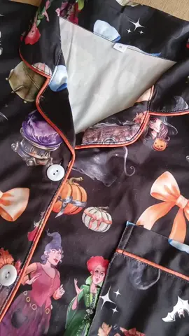 perfect cute Halloween pjs for girls   really good quality perfect fit exalent quality be quick to order as selling fast link in video definitely recommended by me #fyp #Halloween #holloweenparty #tictokshopping #foodshop @URIAN 