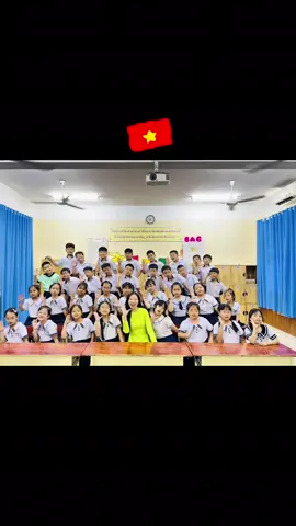 Đầu năm học mà bị cô dí KPI 🤭🤭 Ráng ráng chớ mai cô đi mất tiu không kịp quay con ơi 😁😁 #cogiaotre❤️  #quockhanh2025❤️🇻🇳 