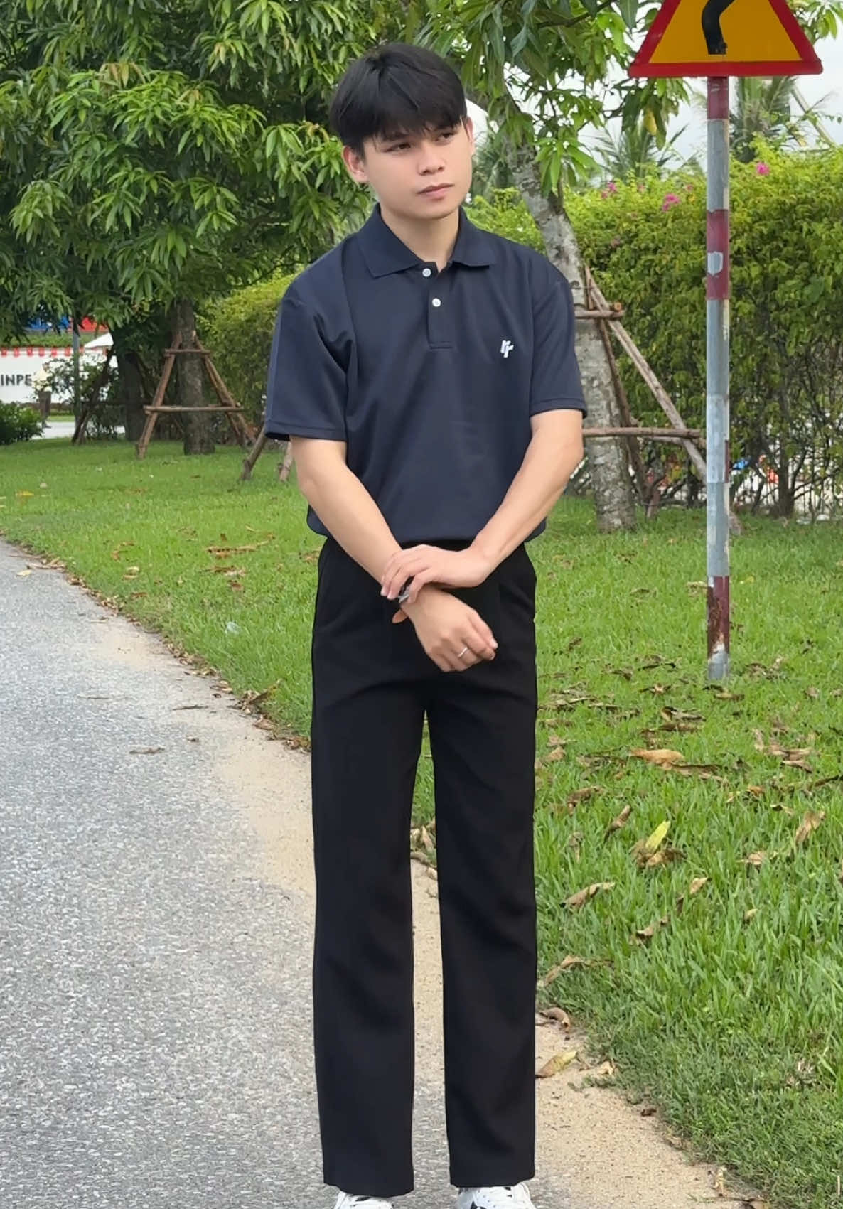 Quần âu cạp rút phong cách bộ đội phiên bản ống suông cho anh em đây😍 #xuhuong #reviewlamdep #outfit #tiktokshop #luongloveyou 