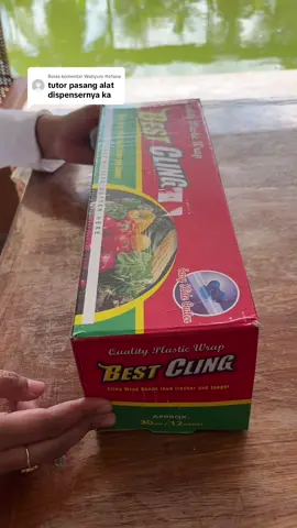 Membalas @Wahyuni Refana  Sliding cutter sudah bawaan dari alat wrappingnya ya kak. Jadi kalau kakak beli best cling yg di keranjang kuninhku, kakak juga akan dapat sliding cutternya sekalian. Packing sayuran, packing daging, packing ikan, packing buah dll akan sangat mudah dengan alat ini tanpa gunting tanpa pisau #clingwrap #packingsayur #warungsayur #tokosembako #bisnissayur 