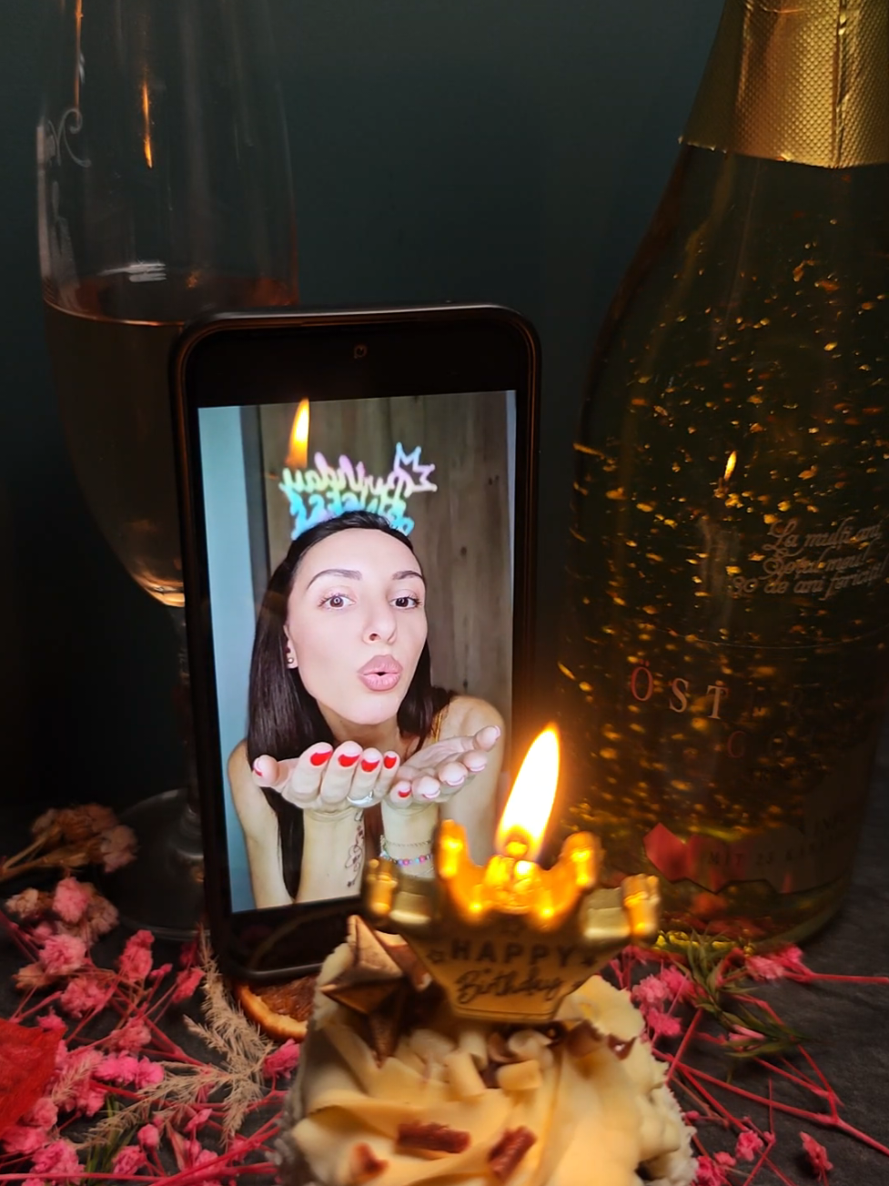 Suflați odată cu mine și puneti-va o dorință! 🎂💫 Scrieți-o în comentarii #happybirthday #makeawish #fyp #viral #satisfying   