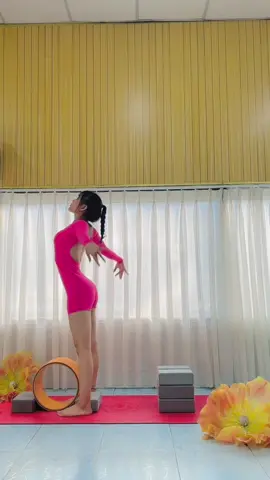 Một chút dịu dàng, một chút ngọt ngào🩷#dươngdiễmphương #phươngyoga #online #offline #yoga 