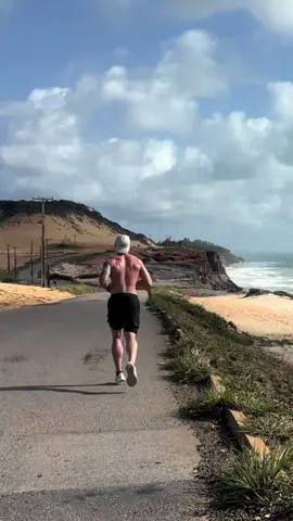 FALTAM 60 DIAS PARA O 70.3 FLORIPA! #triathlon #ferias #Running #foryou #natacao 