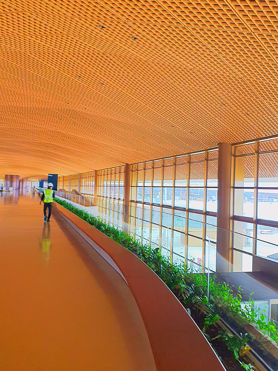 អាកាសយាន្តថ្មី Our new International Airport, grand opening on September 09,2025. Sân bay mới của Campuchia sẽ mở đón khách quanh thế giới bắt đầu từ ngày 09/09/2025 sắp tới ạ (1/3 giai đoạn). สนามบินนี้ใหญ่มากครับ #cambodia #techointernationalairport #dulich #xuhuongtiktok #kandal 