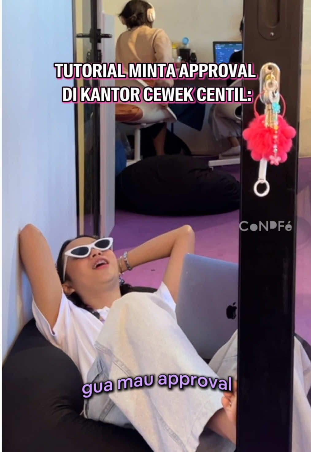 Replying to @blossom cara dapet approval dari your atasan😉 (ib : @gaudipeople ) #Centil4EVER #tiktoktainment 