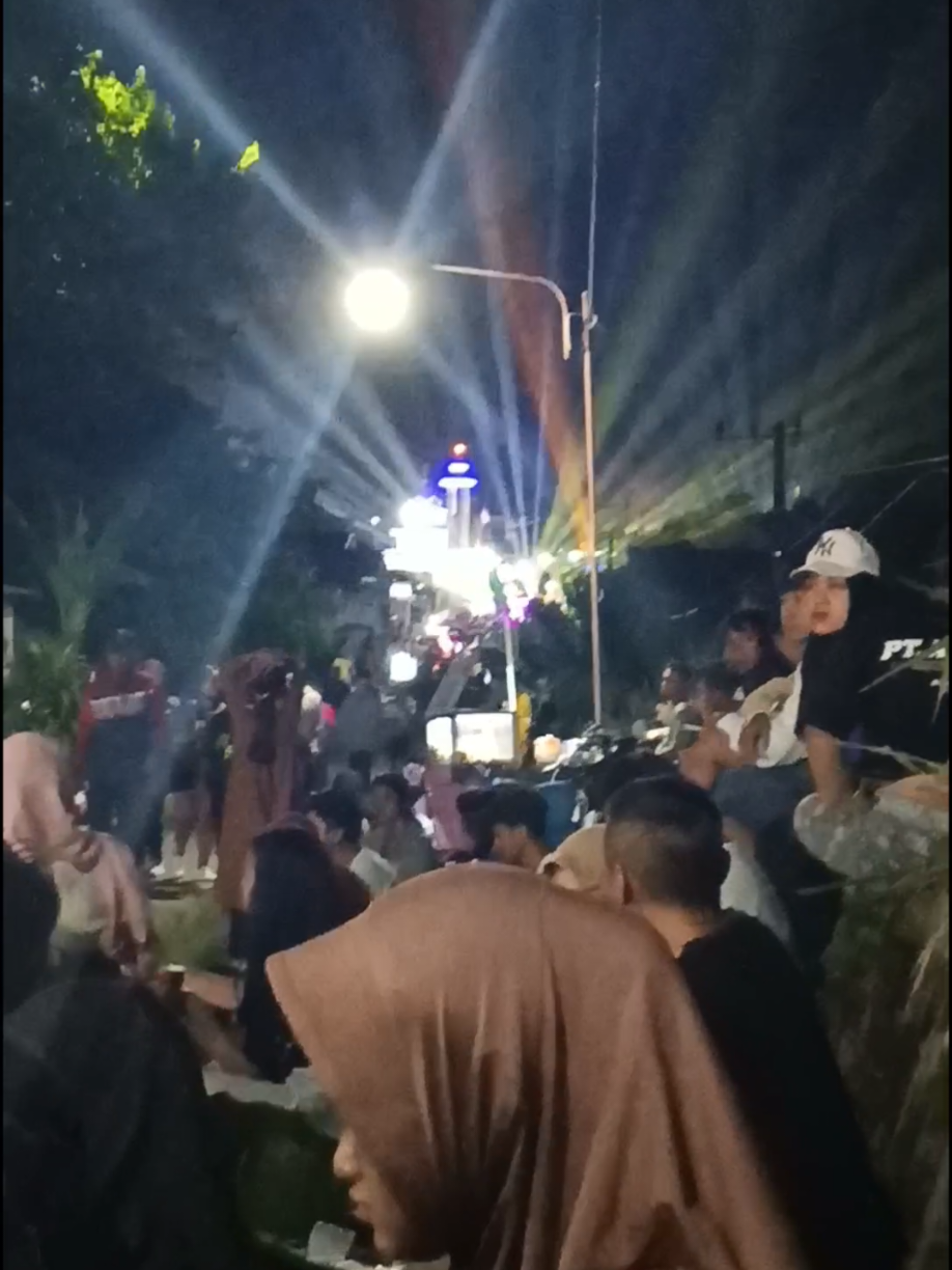 Middle mu ngeri kang☠️👍@zulfais_audio #karnavalkarangtengahkandangan #kediri24jam #fypシ゚viral #fyp #karnavalsoundsystem 