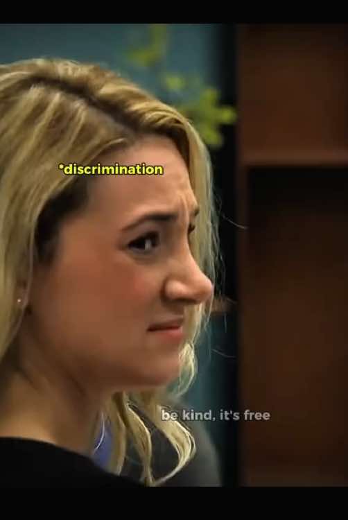 I feel so bad for her ❤️‍🩹🥺 #kindness #bekind #socialexperiment #emotional #motivation 