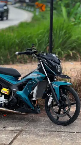 #CapCut 🤩🤩 #masukfyp  #beranadatiktok  #sonicmodifikasi  #hondasonic150rindonesia 