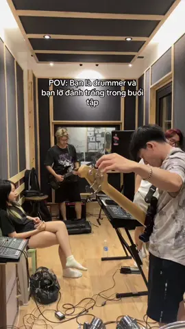 Tag drummer vào xem đúng không #band #nghich #rock #soloshow #drummer 