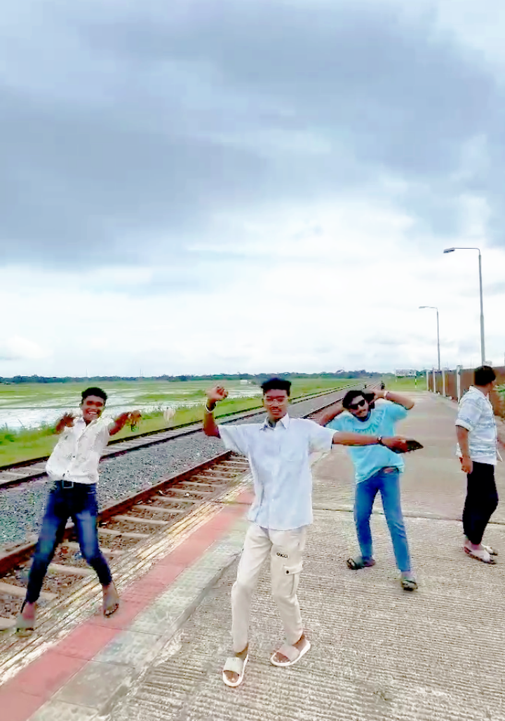 #কেমন হয়েছে ডান্স টা কমেন্টে বলো 😀 #এই_ভিডিও_foryou_তে_দেখতে_চাই  #সাপোর্ট_করলে_সাপোর্ট_পাবে১০০#  #এই_ভিডিও_টা_ভাইরাল_হবে #viral  #tiktok #viralvideo #foryou #viral  #fypシ゚viral🖤tiktok #foryoupage  @ RS Rifat  @TikTok Bangladesh 