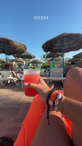 pas d’amour que de l’alcool 🥂🍾🍹🤭 #pourtoi #djerba #meridiana .#allinclusive #2025 