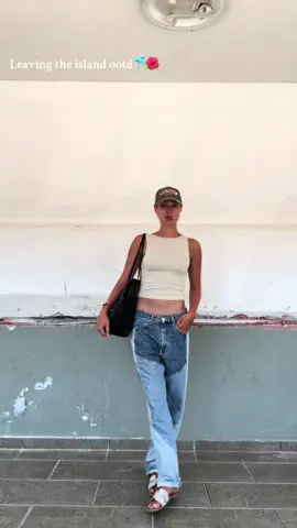 Bye bye islanddd 👋 #OOTD #SummerFit #outfitinspo #model #fyp 