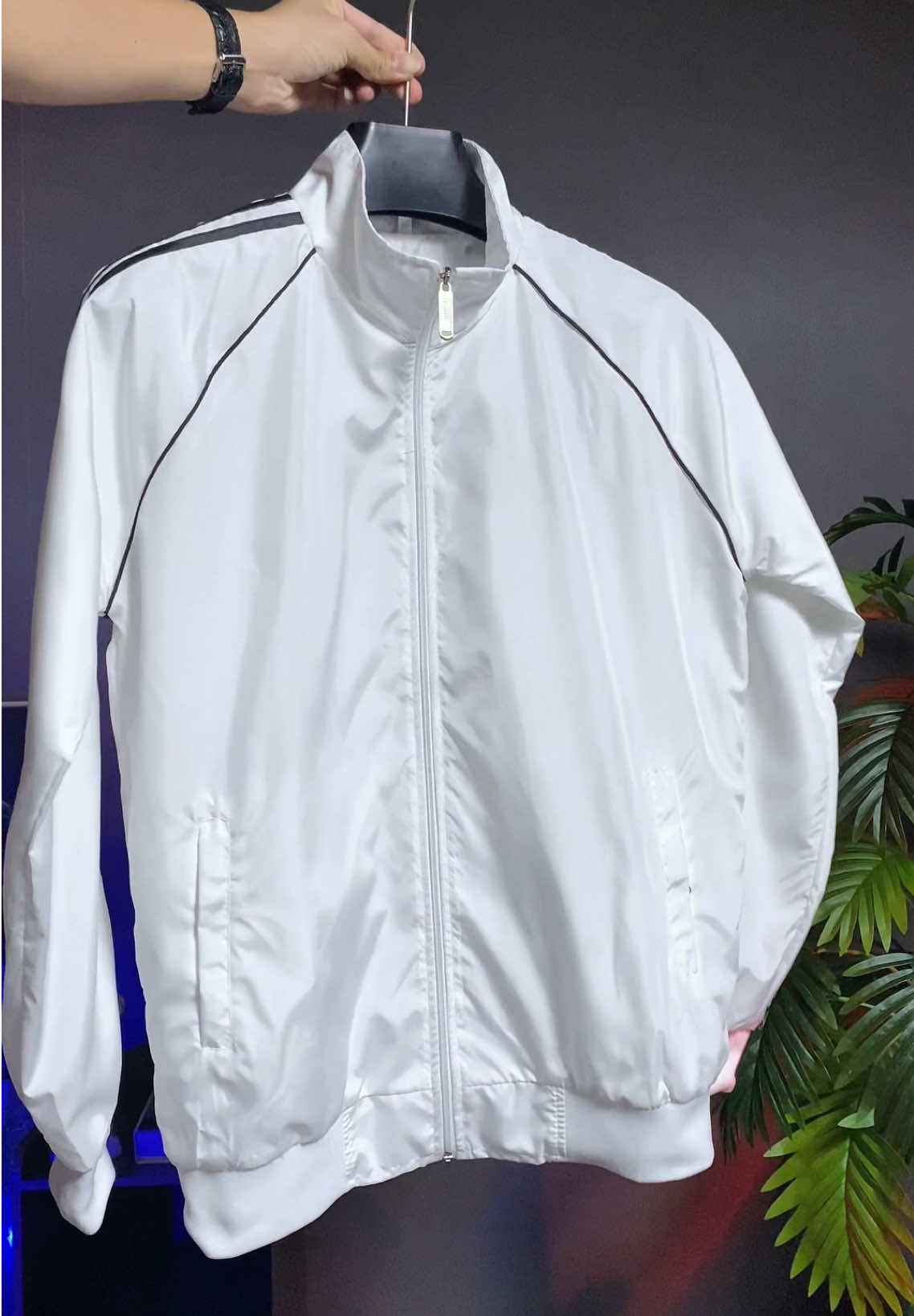 Áo khoác dù nam màu trắng 2 lớp cao cấp phối sọc #aokhoac #aokhoacdu #reviewthoitrang #xuhuongtiktok 