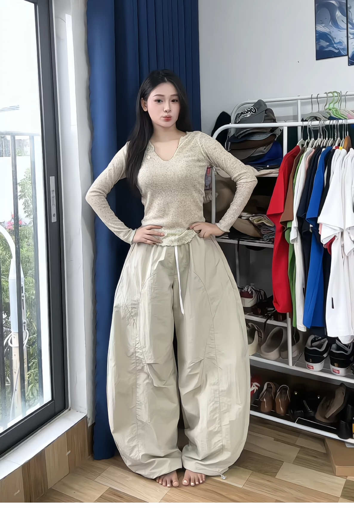 Fom quần này đẹp quá máy chế ơi, nay đổi góc @bycamcam #quandunhan #quanparachute #review #quangionhan #xuhuong 