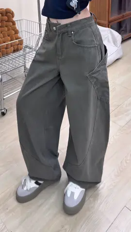 Quần ống cong dáng rộng #xuhuong #trending #fyp 