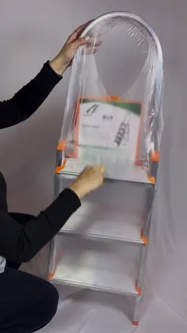 🚨 ESSENCIAL na sua casa! 🏠  A Escada Multiuso Dupla de 3 Degraus chegou pra facilitar sua vida! Compacta, resistente e segura, perfeita para alcançar lugares altos com praticidade e estabilidade! Ideal para limpeza, manutenção ou aquela ajudinha no dia a dia. Você vai se perguntar como viveu sem ela! 😱✨ 🛒 Disponível agora! Aproveite enquanto tem estoque! 💥 Link aqui no vídeo!  #AchadinhosTikTok #CasaOrganizada #DicaDoDia #EscadaMultiuso #FacilidadeEmCasa