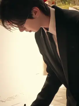 là cùng 1 người á hả😭??#lamtudiep #linziye #linziye林子烨 