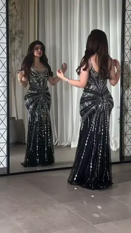 (مصنع سحرالشرق تصميم فساتين)تحت اشراف مصممون متخصصون اشغال يدويه ✅ تصميم وتفصيل بالطلب ‏‎✔️نصمم القماش شك يدوي  ✔️ التفصيل متاح حسب الطلب ‏‎📲ا ع ليس لنا اي فرع ولا يتبع لنا اي حساب اخر لاقمشة سحر الشرق    ‏‎عندك مناسبه وحابه تكون لكـِ اطلالة الفنانات والمشاهير 💎🤗  ‏‎تابعي حسابنا وشوفي تنفيذنا لافخم التصاميم  ‏‎العالميه والمحليه بادق التفاصيل  ‏‎💎 💎 ‏‎متخصصون بتصميم وتفصيل افخم اقمشة العرايس واقمشة سحر الشرق والفنانات والمشاهير  ‏‎المرصعه بالكريستال والمشكوكه باليد بكل دقه وحرفيه 💎👗👑👍 ‏‎حيث نصمم جميع المقاسات ونوفر كل الالوان . ‏‎( مستعدون لتصميم اي موديل من خارج حسابنا) . ‏‎والتعديل عليها بمايناسب اذواقكم ☝🏻👍 ‏‎❤️التعديل متاح لاي موديل ❤️ ‏‎   🌐 تسويقي اون لاين فقط 🌐 ‏‎طريقة الطلب ‏‎✅اما تطلبي القماش فقط مع البطانه والتركيبات ‏‎بدون تفصيل  ‏‎ ✅او تطلبي القماش شامل التفصيل ‏‎👗✂️🧷📌 ويوصلك مغلف جاهز. ‏‎✅مدة الطلب ١٥ يوم لشهر حسب ضغط الشغل والطلبات ‏‎✅توجد لدينا خدمة الطلب المستعجل وذلك بفارق سعر يضاف على السعر الاصلي . ‏‎✅ القماش شغله شك يدوي كامل امام وخلف  ‏‎مقصوص عالموديل بمقاساتك جاهز للخياطه من الجنبين ويتركب شغلها تركيب . ‏‎اما البطانه تجي غير مقصوصه بالمتر . ‏‎✅ مدة التفصيل اسبوعين بعد تصميم القماش . ‏‎✅ بالنسبه للمقاسات نصمم الاقمشة حسب مقاسات الزبونه من سمول وحتى اكس لارج  اما المقاس الكبير جدا  يعمل طلبيه بفارق في السعر  ‏‎✅ تؤخذ القياسات من مشغل مكتوبه ومرسومه كامله. ‏‎✅التعديل وتغيير اللون متاح لاي موديل .لطلب من داخل السعودية  0508018058# لطلب من خارج السعودية  00966508018058 ‏ ‏