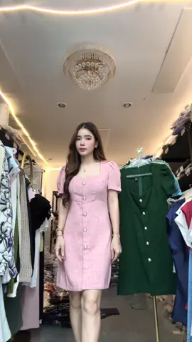 ขายถูกหลักร้อยจ้า แต่บอกเลยว่าผ้าดีมากๆค่ะ กดเป็นรายการโปรดไว้นะคะ ถ้าไม่อยากพลาด #เดรส #เดรสทวีต #เดรสทวิต 