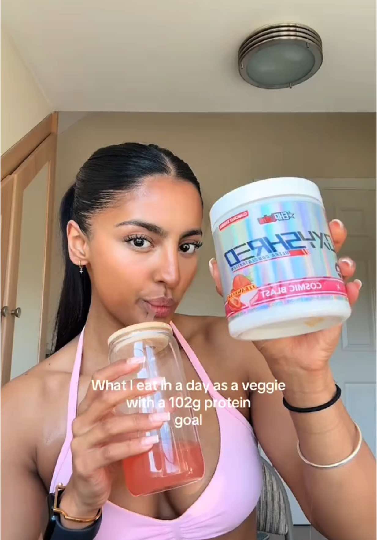 Another little what I eat in a day to hit 102g of protein for you beautiful people  Starting off with my Oxyshred as always!!! @ehplabsuk  #GymTok #gymgirl #sharingwhatieat #foodgym #foodplan #gymrat #gym #FoodLover 