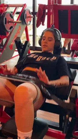 Treinão da #legacysuplementos 🖤 #gym #gymrat #treino #gluteo 