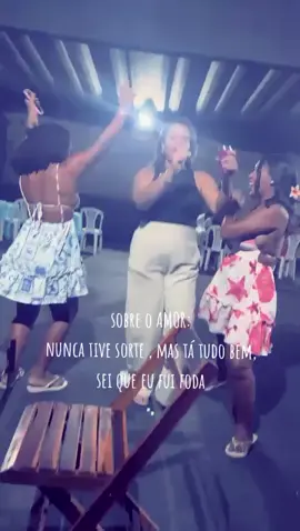 só pela trend 😅