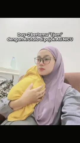 masuk NICU karena bilirubin arutala sampe 15. aku gempur ASI gak peduli capek, ASI sekali pumping cuma dapet 100ml buat sekali minum. aku hajar 3 jam sekali pumping langsung aku anterin bolak balik RS 3 jam sekali. perawatnya baik-baik aku ketok tengah malem, subuh pun mereka bukain dan mereka mau banget nungguin asi aku buat arutala. makasih banyaaak perawat yg di NICU @rsupakuwon telaten sekali dan sangat informatif. sebagai pengguna BPJS gak ada drama kejudesan semuanya baik baik banget ya Allah terimakasih 🫶💗💗 #newbornbaby #nicujourney #postpartum #ibuhebat #fypage 