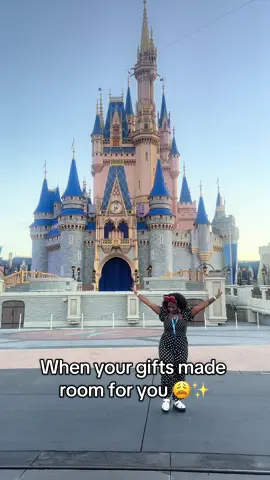 I’m having @Disney Parks withdrawals, y’all 😭😭😭