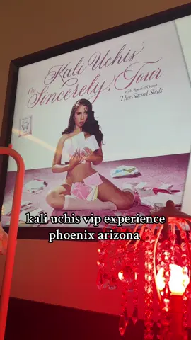had such a good time! if you have lounge experience take advantage of it! #kaliuchis #vipexperience #kaliuchisconcert #sincerelytour #kaliuchisvip 