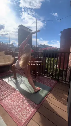Taking in the mornings I can get away with yoga outside in shorts and a bathing suit! #yogaflow #yoga #yogadance #rooftopyoga #yogainspiration 