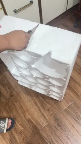 Satisfying styrofoam cutting with hot knife ASMR🔥🔪⬜️ #asmr #hotknifeasmr #styrofoamcutting 