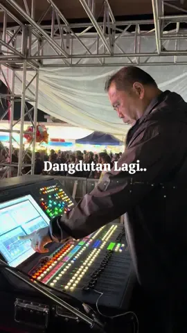 Event Exposisi di Pasar Kesamben by. @LKI PRODUCTION #soundsystem #soundblitar #eventblitar #livemixing #digitalmixer 