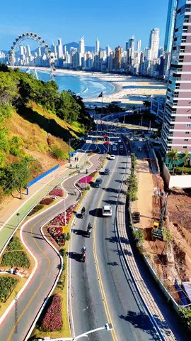 Balneário Camboriú e sua beleza! 🤩 #foryou #santacatarina #drone #dji #paravoce 