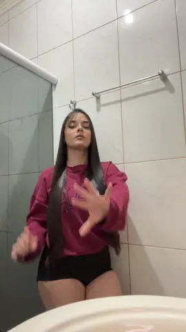 A magrinha da escola hoje ta muito