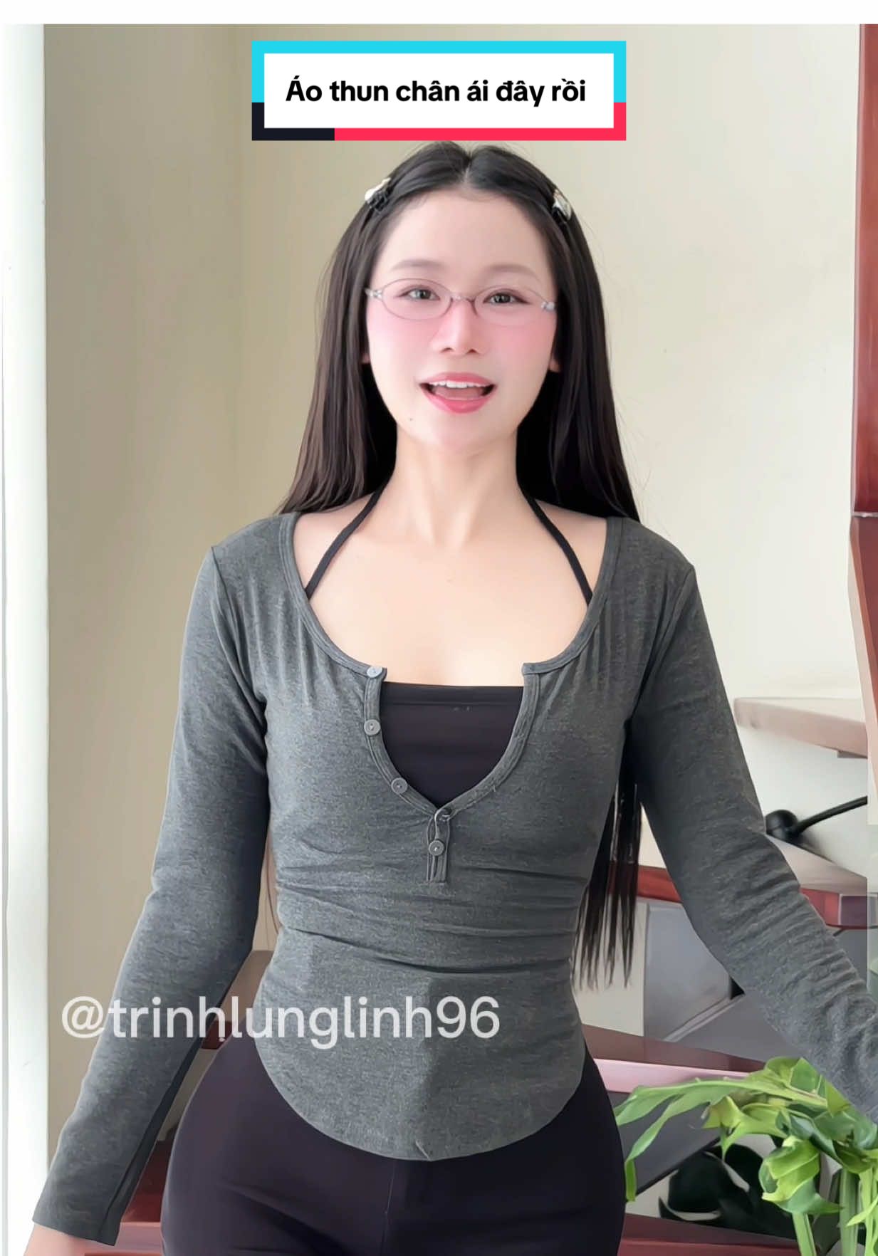 Áo thun chân ái đây rồi mấy bà ơi #aothun #aothuncov #aothunnu #xuhuong #fashion 