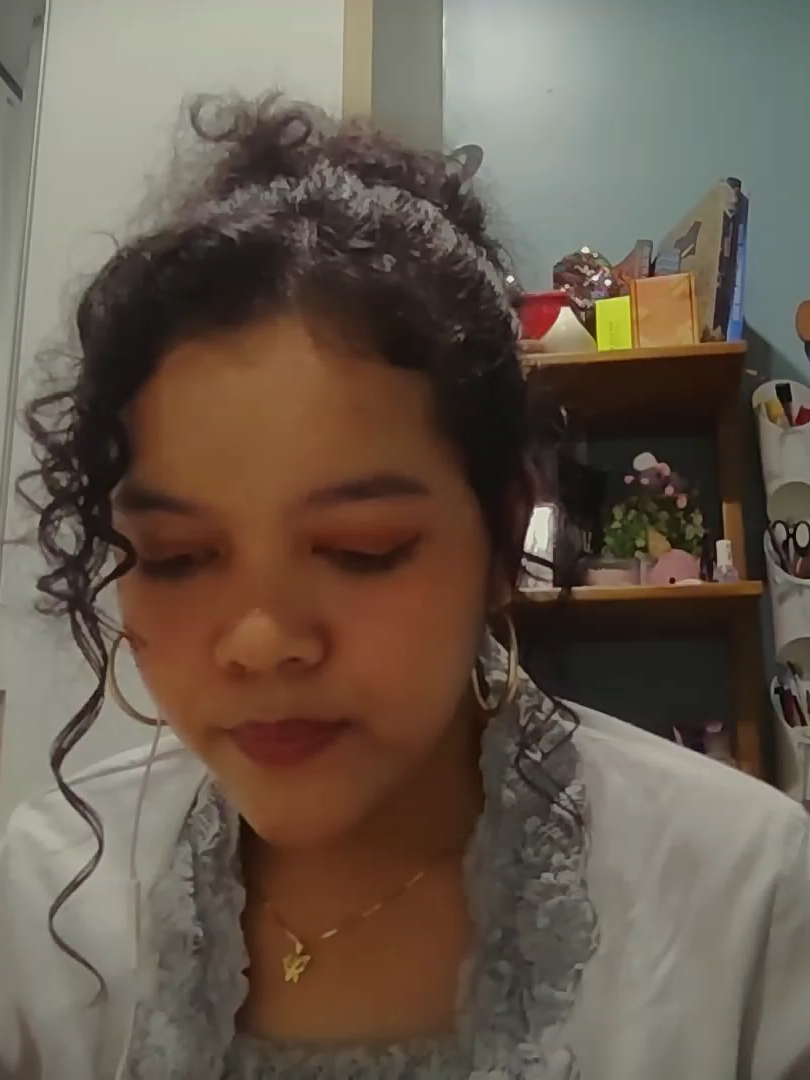 attempt 2 at songwriting: crescendo (apparently digital keyboard apps sounds off-key on vids for sum reason) #songwriter #BeNice