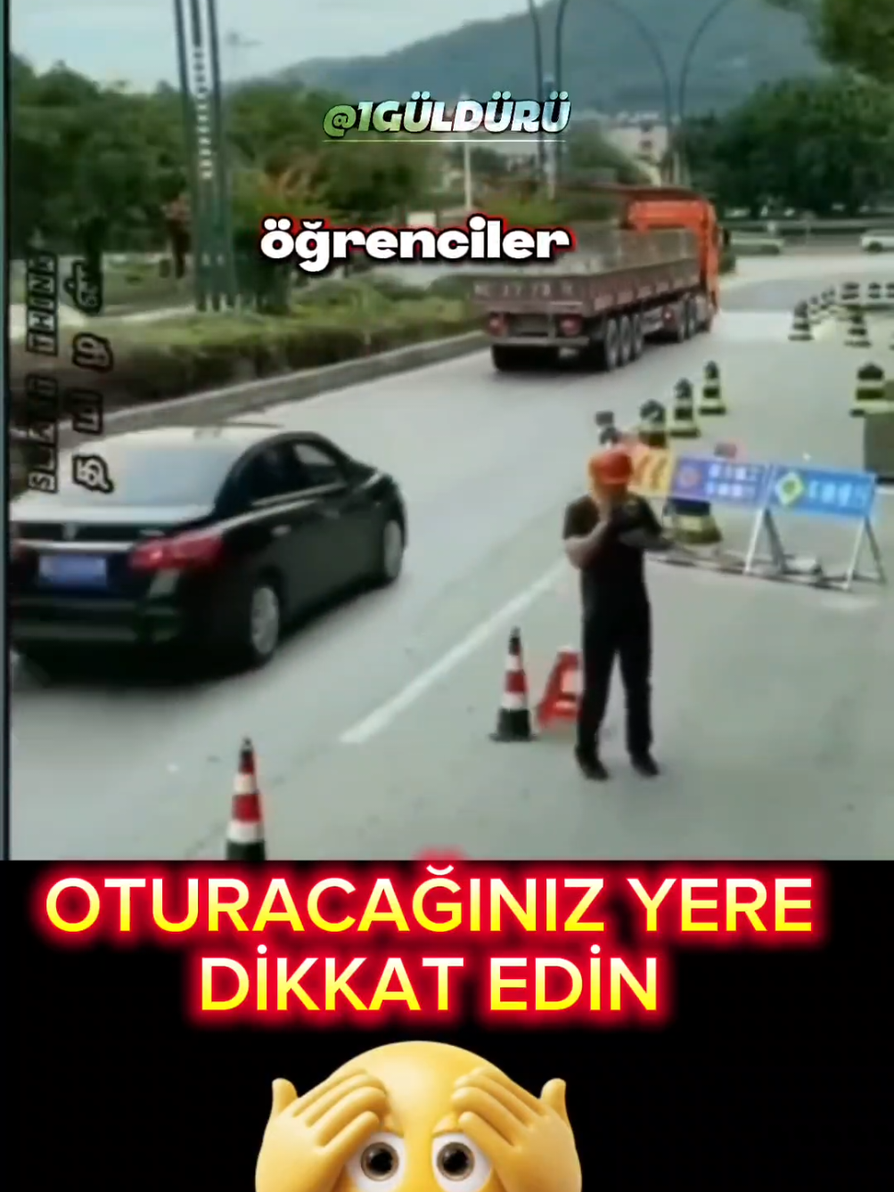 OTURACAĞINIZ YERE DİKKAT EDİN #keşfetteyizzz #komik #keşfet #komedi #öneçıkar 
