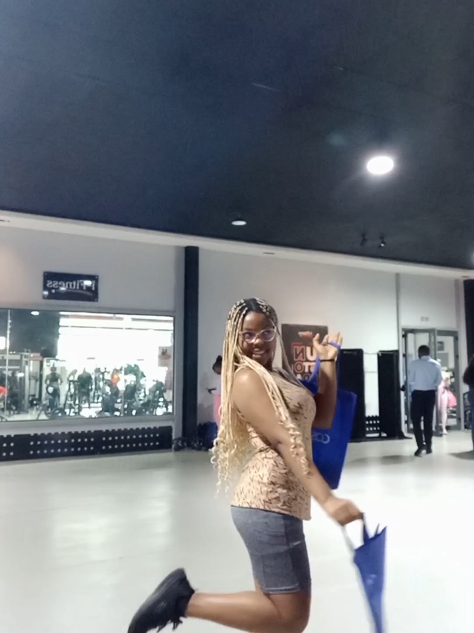 Spend a day In the gym with me  ft. @Cosmo Nigeria  #vlogs #foryou #gym #cosmo  #Ifitness #fyp #viral #lagos 