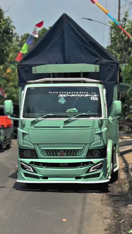 #ffyp #viral #trend #tirtolanggeng #cantermaniaindonesia #trukmania #cantermaniaindonesia #trukmodifikasi #laguviral #thailandstyle #fypシ゚ 