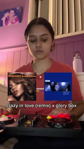 where your clothes at? 🤨 Full mix out on my soundcloud!! link in bio 💋 #crazyinlove #glorybox #beyonce #portishead #mashup #remix #dj 