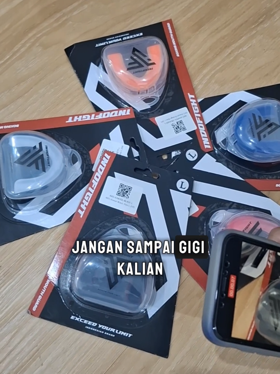 Pake gumshield indofight biar sparring lebih aman!! #hookfightgear #indofight #gumshield #boxing #fight 